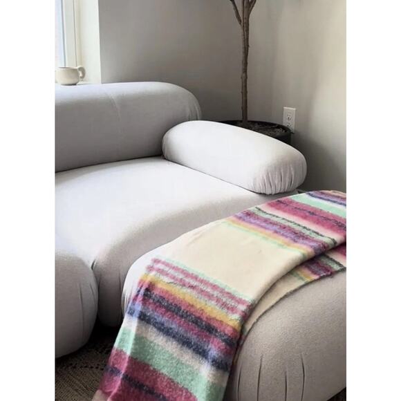 New Free People Throw Blanket 60”x50” Ultra Soft Fuzzy Cottage Boho Cozy Fringe - Picture 2 of 9